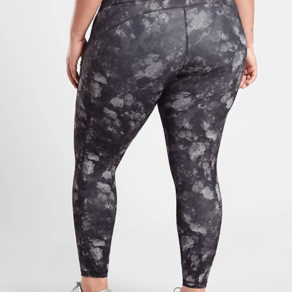 Athleta Rainer Tight - medium tall - Picture 2 of 6